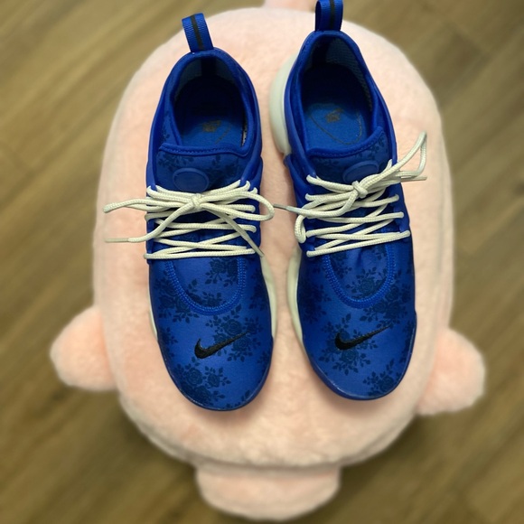 Royal blue womens prestos! Worn 2-3x, great condition! - Picture 3 of 5